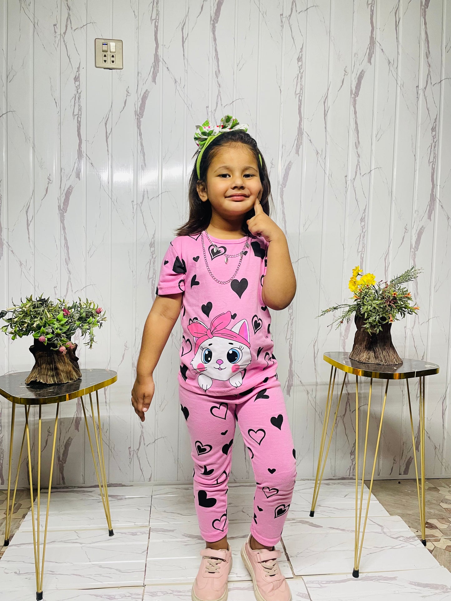 Pink Kitty with black hearts Printed Kids Suit (ZA-256)