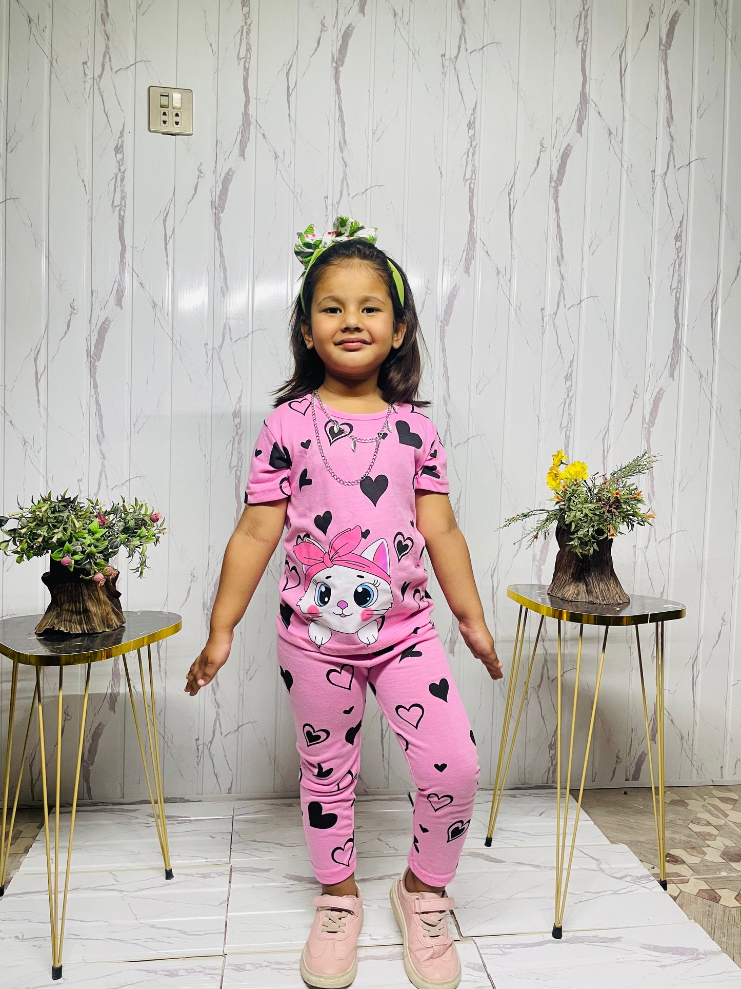 Pink Kitty with black hearts Printed Kids Suit (ZA-256)