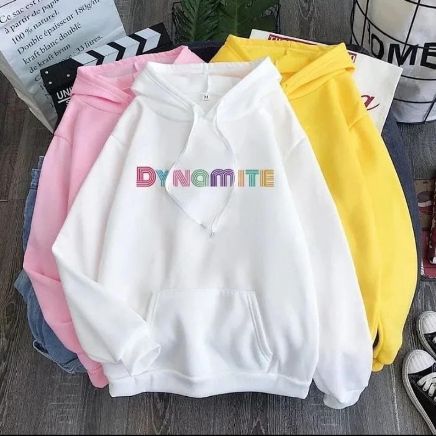 WHITE DYNAMITE HOODIE 