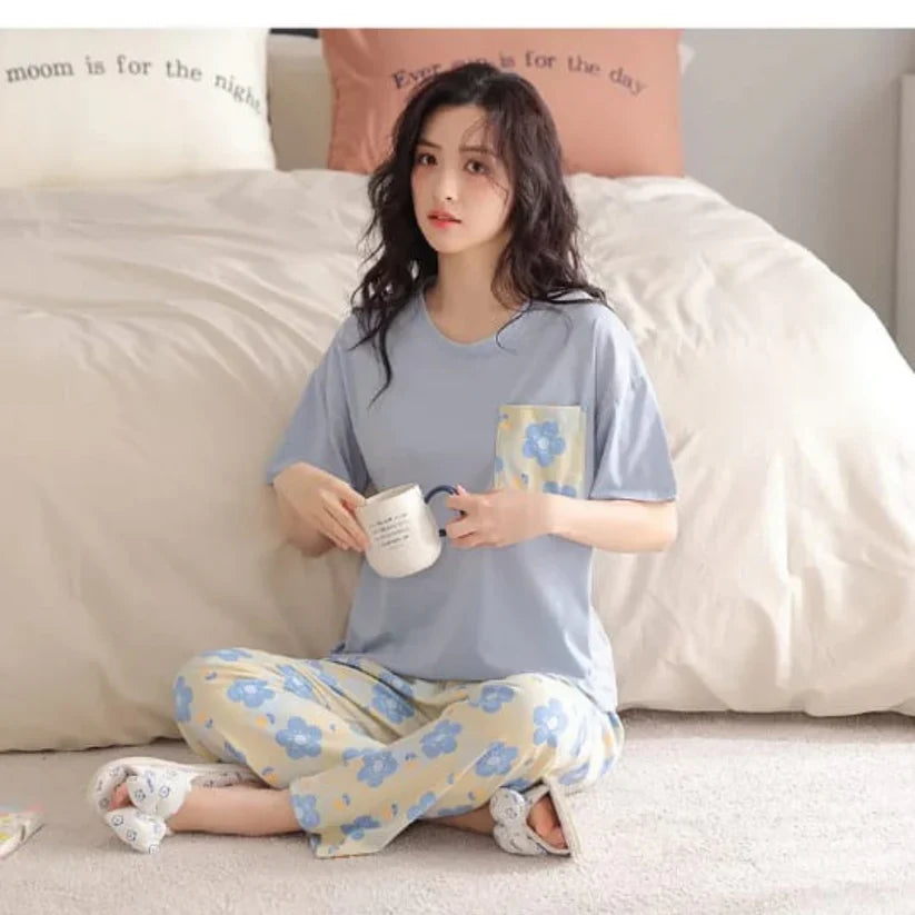 Blue Flower Pocket Print Half Sleeves T-shirt With Flowers Print Pajama Suit (RX-220)