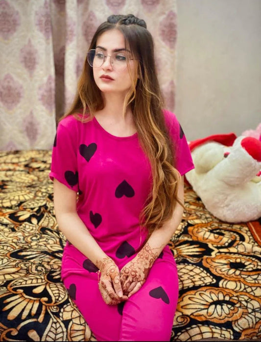 Shocking Pink With Black Big Heart print Half Sleeves Night Suit for her (ZA-154)