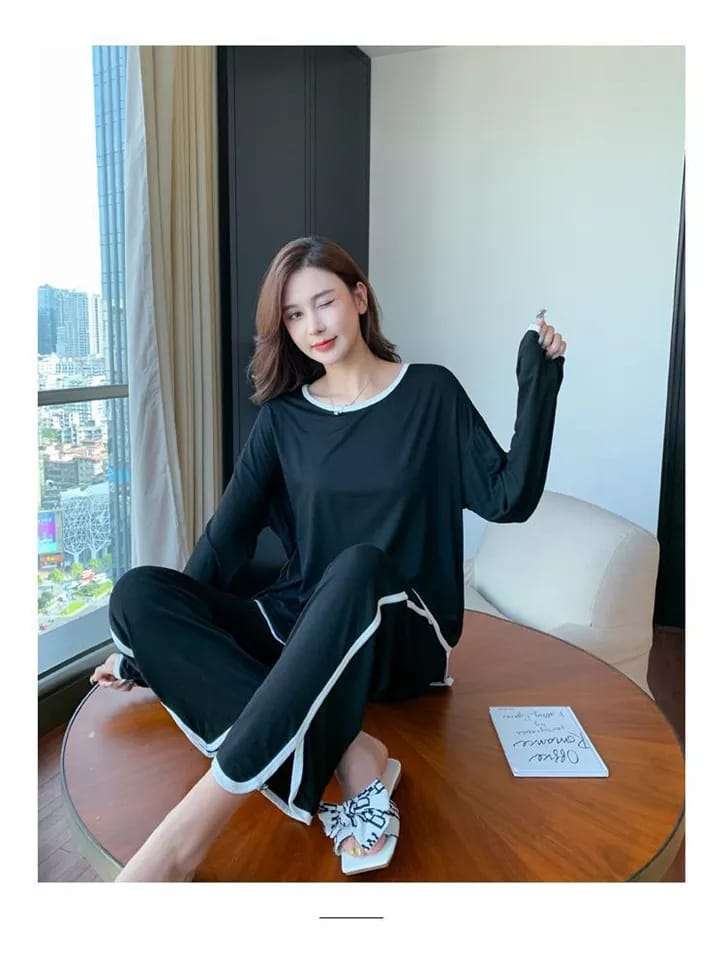 Black with White Round Neck Pipen T Shirt with Pipen Pajama Full Sleeves Suit for Her (ZA-72)