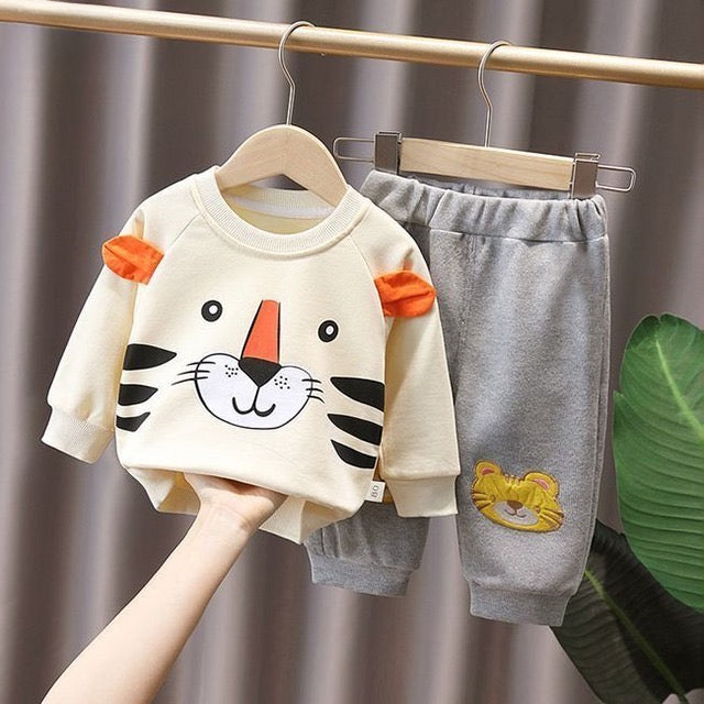 Off white tiger Print Sweatshirt With Gray Trouser For Kids (ZA-C-207)